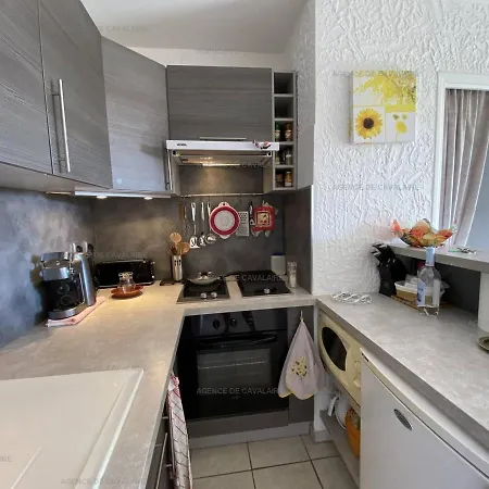 Apartment Avec Balcon, Proche Commerces Et Plages